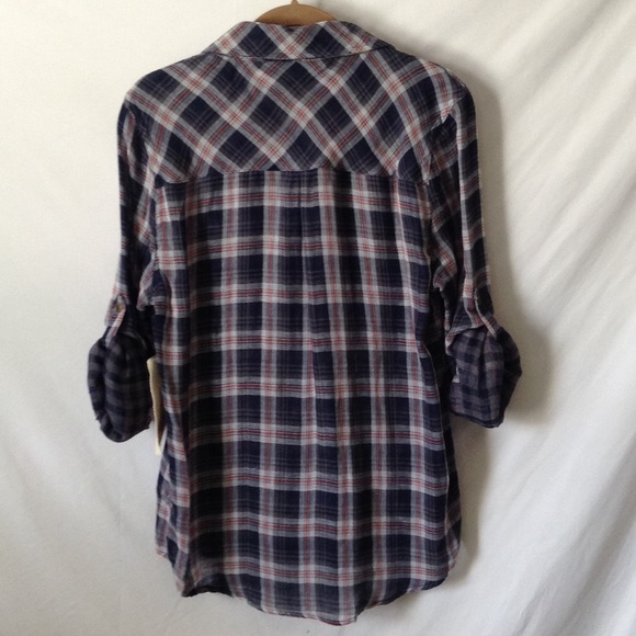 NWT Ash & Ember Women’s Plaid Button Down Shirt - Picture 5 of 8